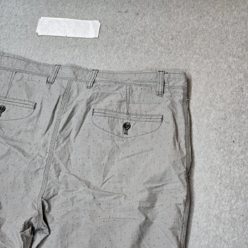 Banana Republic Men Shorts 38 Gray Polka Dot Chino Aiden Short‎ Button 9.5